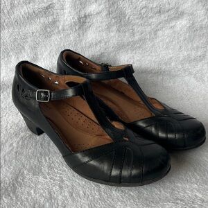 Rockport Cobb Hill Angelina Heel Black Leather - 9